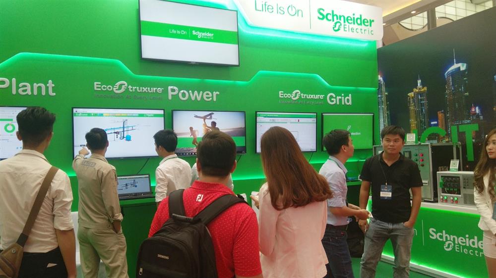 Schneider tại triển lãm Quốc tế về công nghiệp 4.0